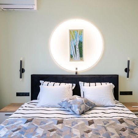 Urban Charm & Comfort - Chic 2Bd In Prime Location By Flat Mаnager Sofia Exterior foto